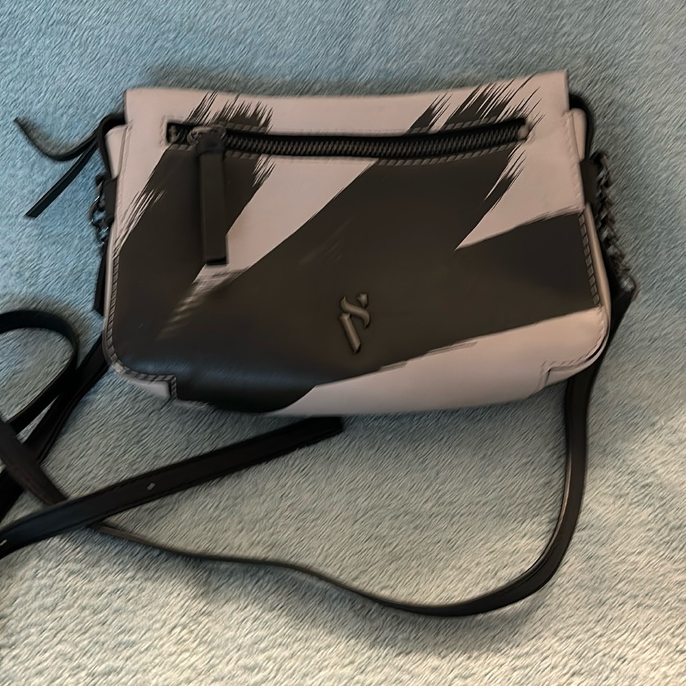 Cross body Bag with adjustable straps